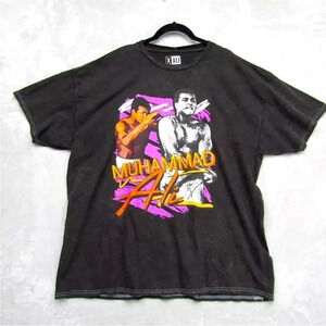 *Final Price* Mens Muhammad Ali Short Sleeve T-Shirt Size L- Black Fade NWOT